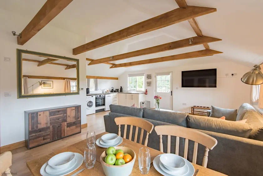 Motor House Loft - Image 1