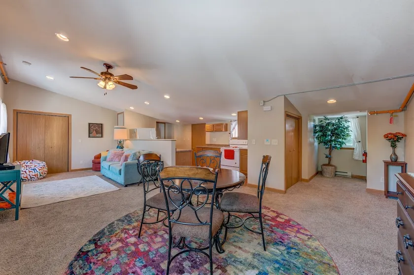 2BR Condo Near Lake w/ Sunny Bedrooms - Moonbeam - Image 1