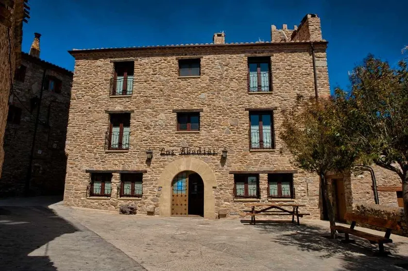 Las Abadias - 4* Rural Hotel - Image 1
