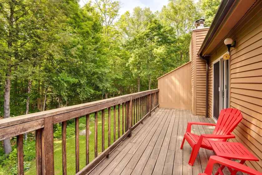 Lovely White Mountains Condo: Hike, Ski & Unwind! - Image 1