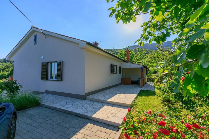 Three Bedroom House, in Sv.Jelena - Image 1