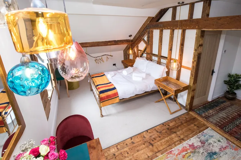 James’ Place @ Brynawel - Image 1