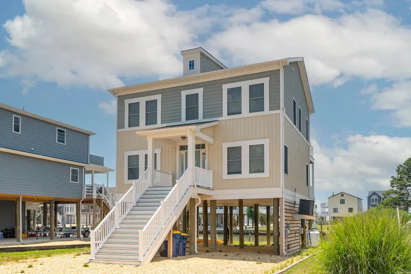 Statuesque waterfront home by Seaside Vacations & Sales - Image 1