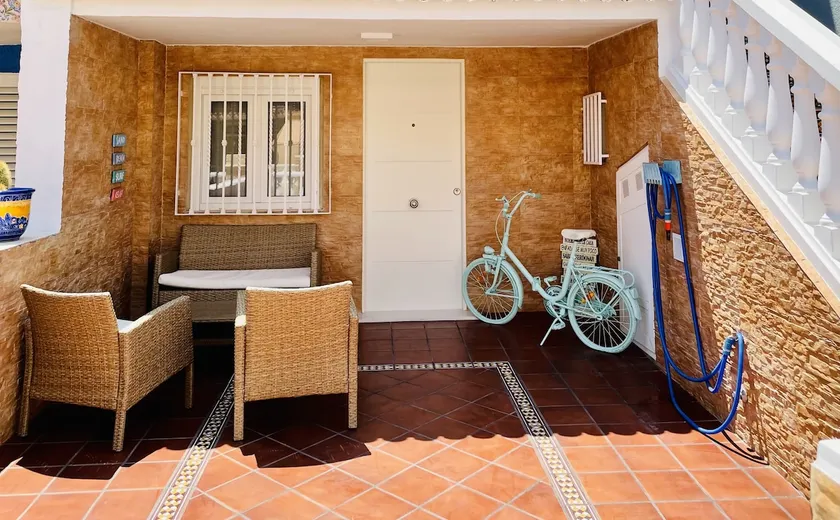 Summer Beach House - Image 1