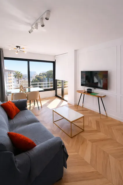 Panoramic boutique with beautiful views - Image 1