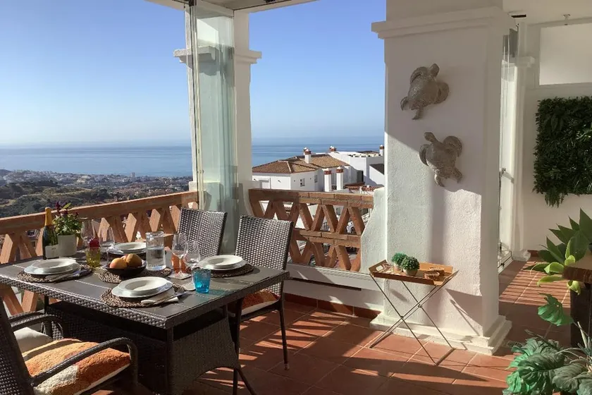 Ferienwohnung mit Terrasse, beheiztem Pool und Garten | Bergblick - Image 1