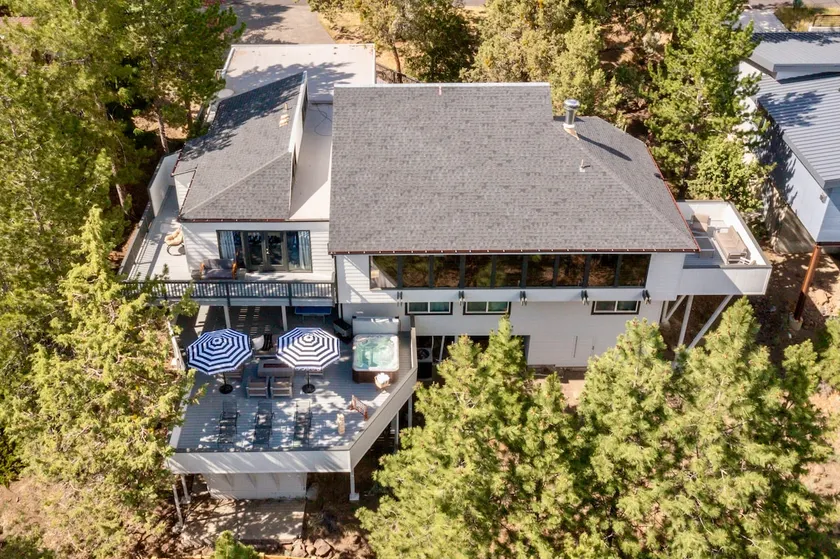 Mountain Home w/ Views, Hot Tub, Al Fresco Dining - Image 1