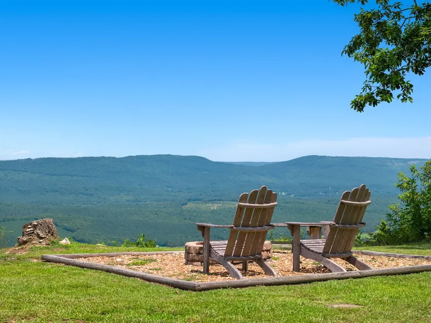 Just Bluffin’ at Mentone-Hot tub for two w/brow views! - Image 1