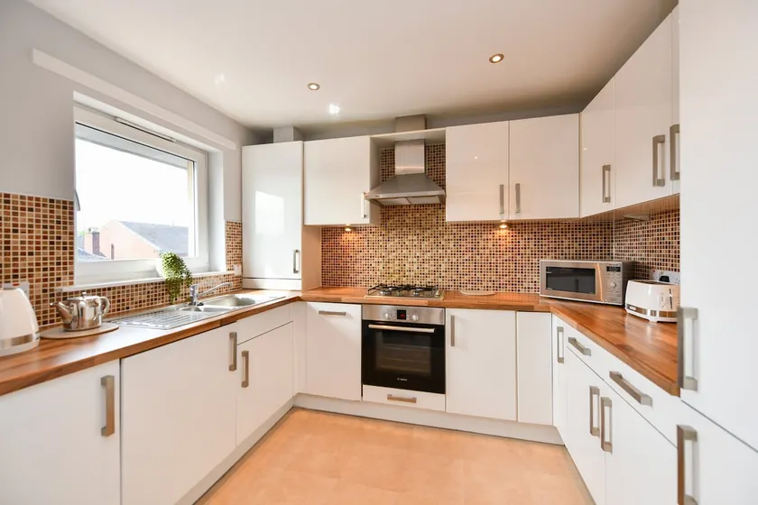 Troon Executive Apartment - Image 1