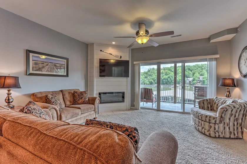 Lake & Poolside Fun! Water-View Camdenton Condo - Image 1