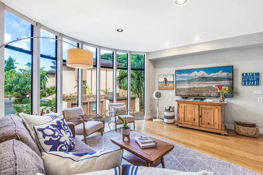 Elegant Townhome Residences at Napili Bay B7 3BR/2.5BA Gated Lanai + BBQ - Image 1