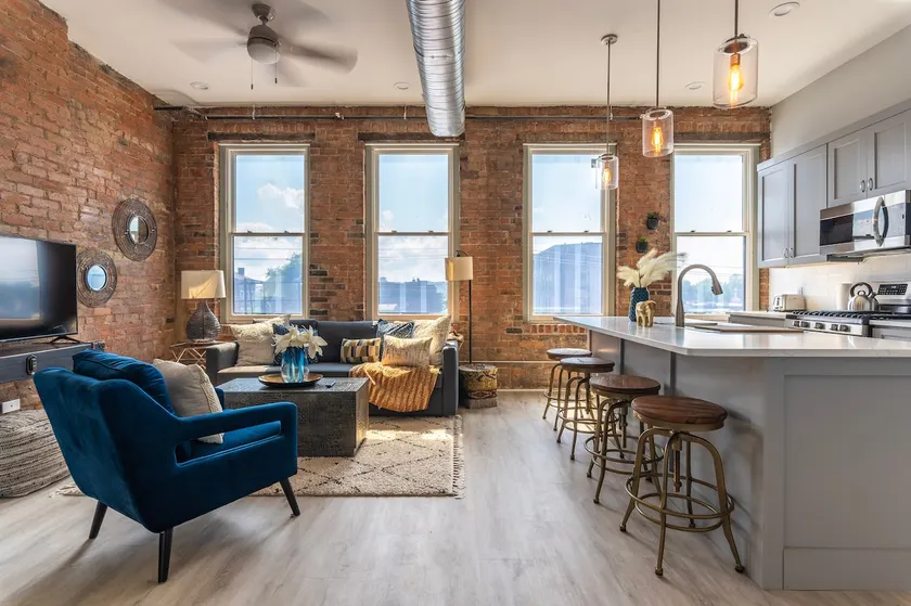 Rhinegeist Condo | Findlay Mkt | Free Streetar - Image 1