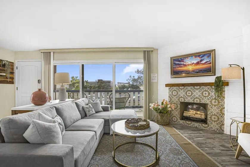 Del Mar Sea Horse Beach Condo - Image 1