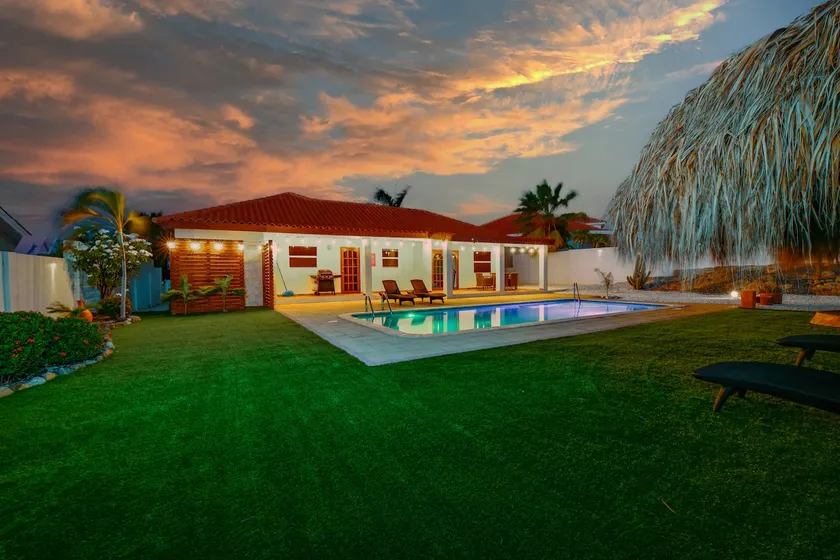 Villa Retreat: 3BR w Private Pool near Palm Beach - Image 1