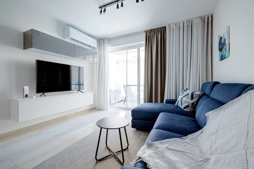 Chic 2BR Apartment, Ideal Location by Buena Vista - Image 1
