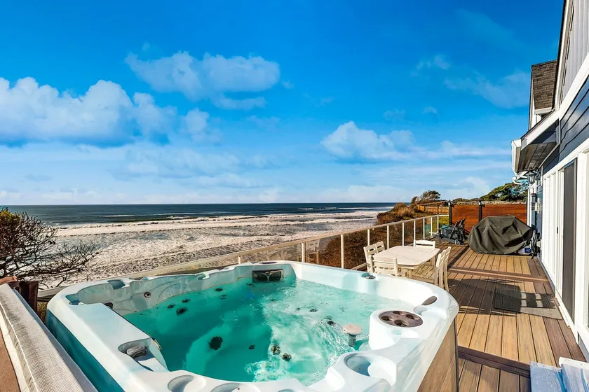 Oceanfront Home, Hot Tub, Deck, Pacific Views - Image 1
