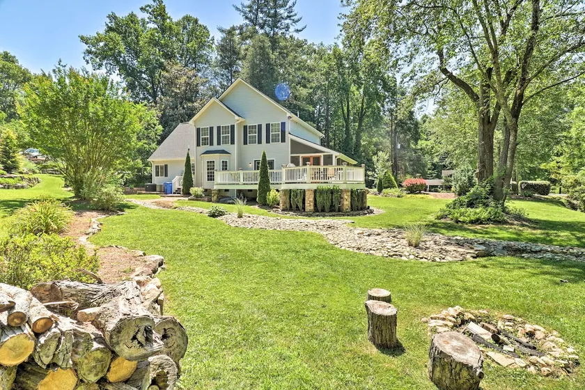 Creekside Brevard Home < 1 Mi to Downtown! - Image 1