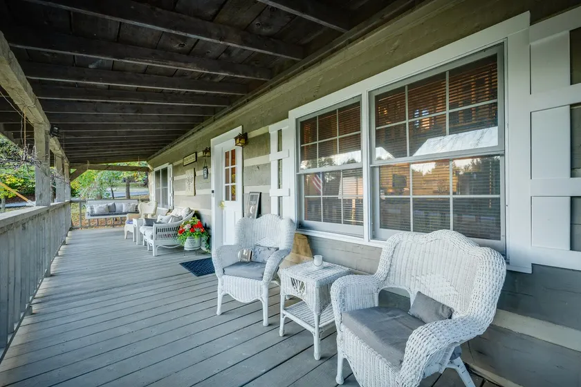 The Triple Porch Retreat, Canoe Cabin @ BooneLake - Image 1