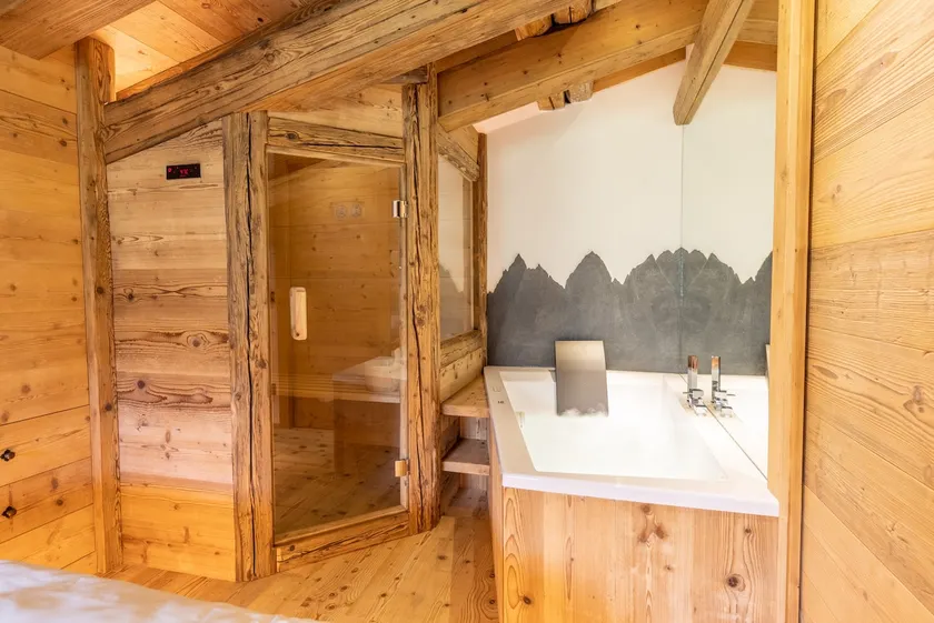 LINO DE LUXE SUITE - Image 1