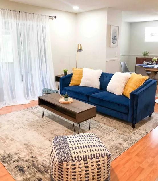 Lovely 3bed/2bath Apartment - Second floor unit! - Image 1