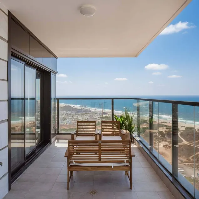 Magical 4BR APT With Panoramic Sea View l Mamad - Image 1