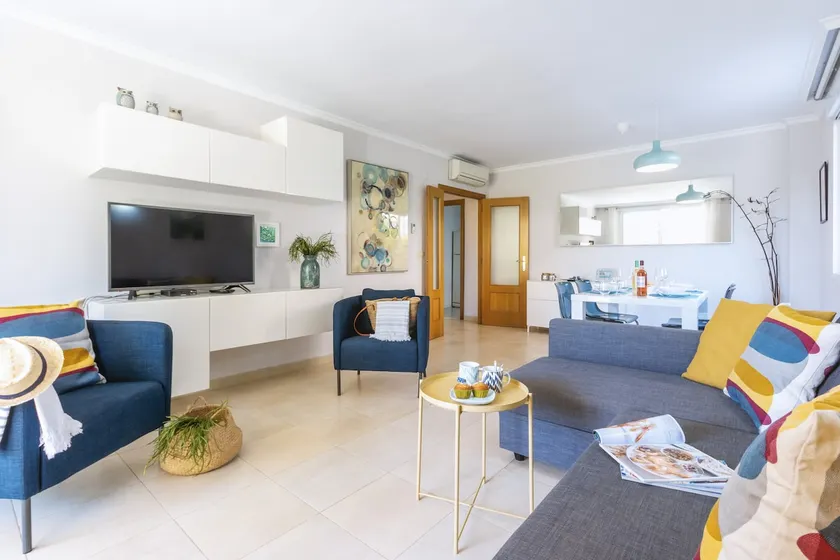 La Sirena - Beautiful modern apartment in Golden Beach - Image 1