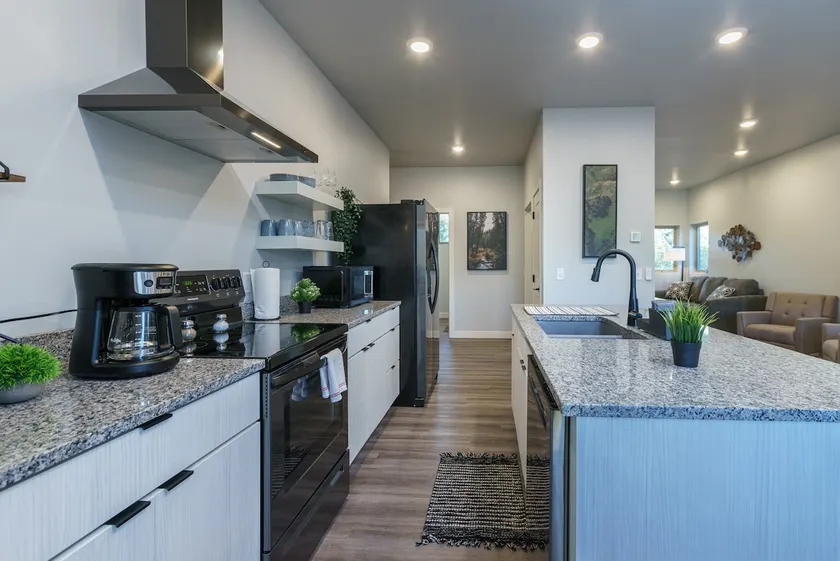 The Lower Hillsview Loft - Image 1