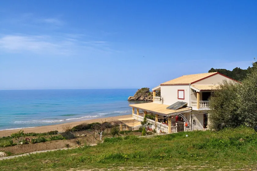 Beach House Tolis - Pelekas Beach - Image 1