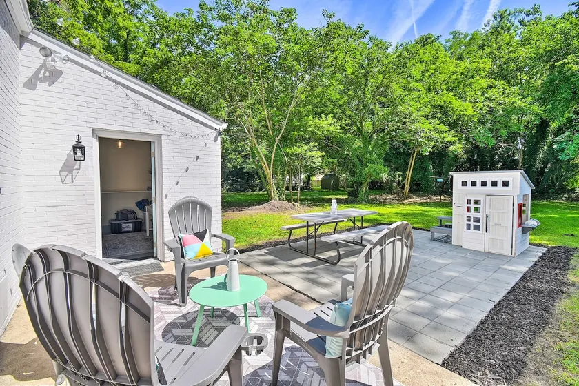 Charming Hampton Home w/ Yard: 2 Mi to Beach! - Image 1