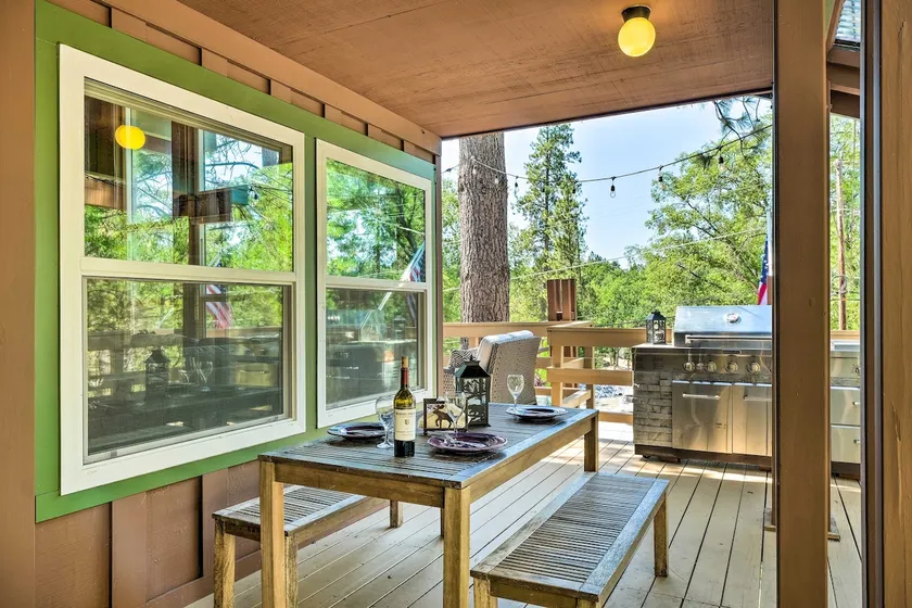 Cabin < Half-Mi from Pine Mountain Lake Marina! - Image 1