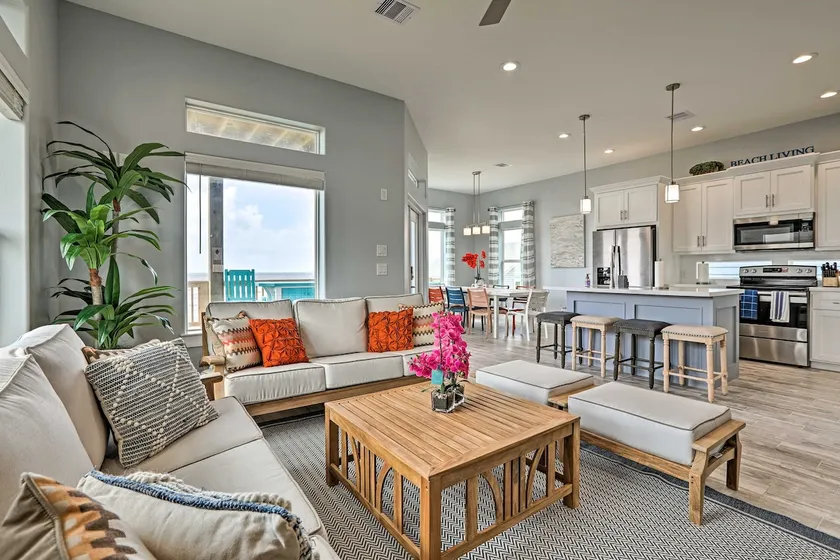 ‘Villa Azul’ Home in Galveston w/ Ocean-View Deck! - Image 1