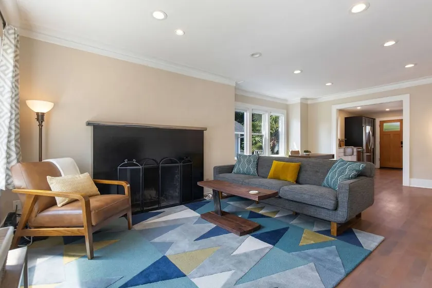 Renovated Ballard Home |Fence |Walk to Restaurants - Image 1