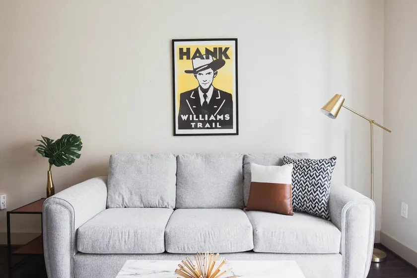 Bright & Comfortable 1BR | Close to Capitol - Image 1