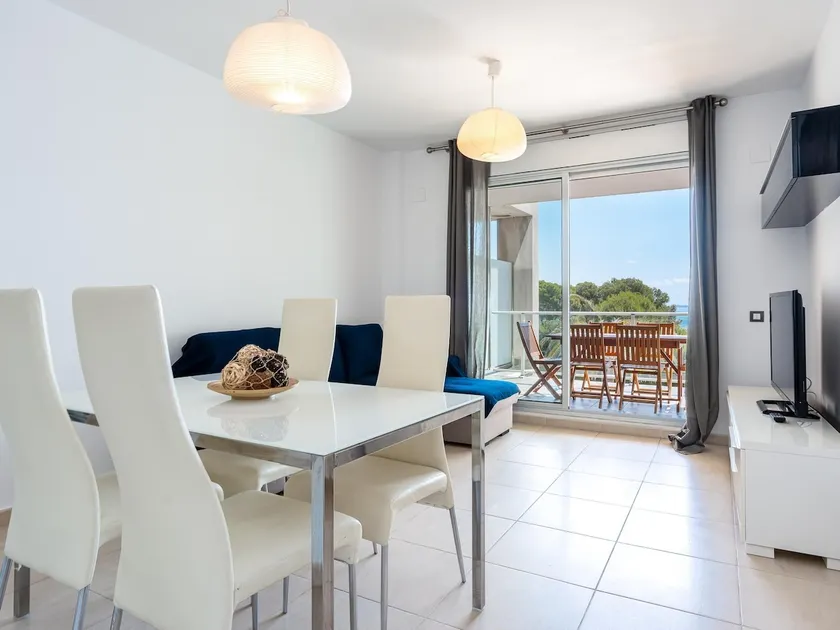 Dream vacations sea front with the family - Image 1