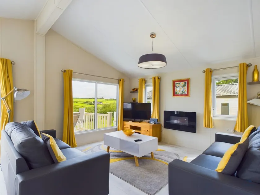 Discounted Ferries with Medina Rise Lodge - Image 1