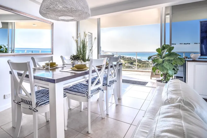 Panoramic Ocean Views At Maroochydore - Image 1