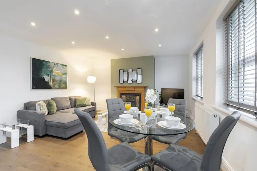 1-Bedroom Top Floor Apartment - Image 1