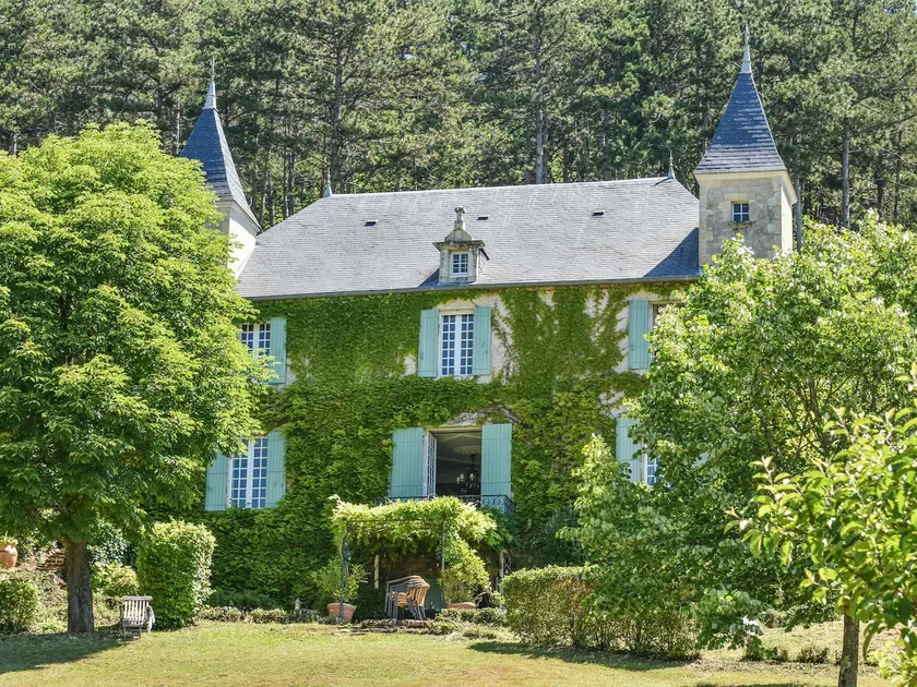 Country house with views and swimming pool - Image 1