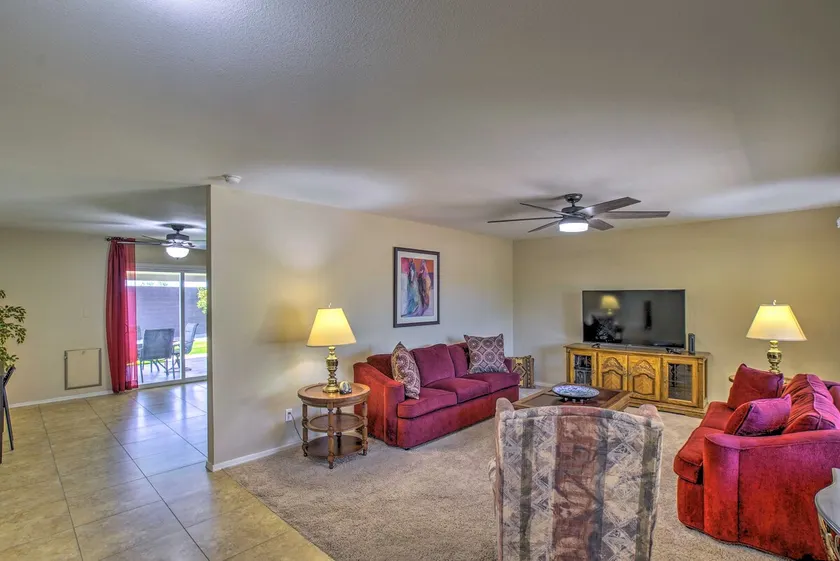 Patio + Yard: Pet-Friendly Gem in Litchfield Park! - Image 1