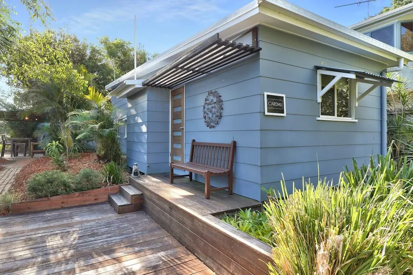 Amity Point Waterfront Cabins - Cardhu - Image 1