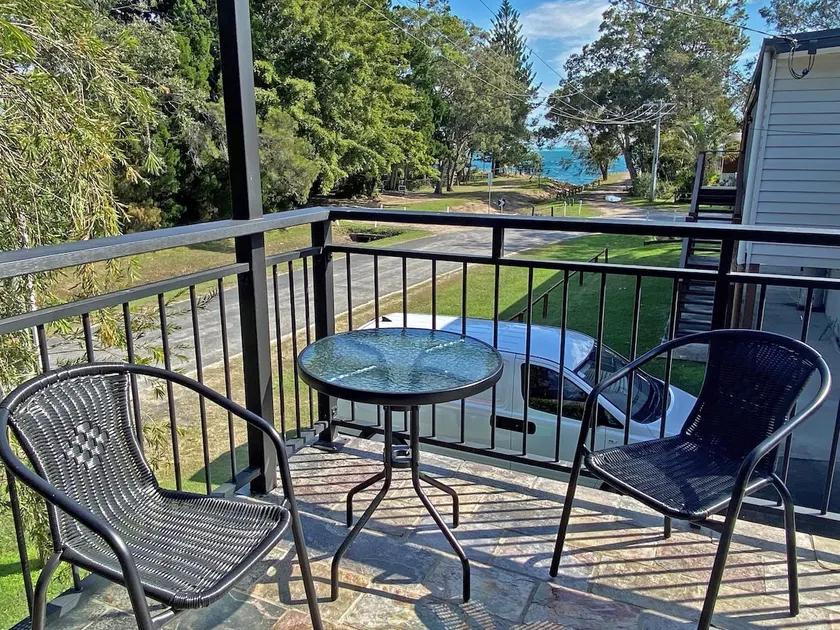 Large Five bedroom Home Close to Rock Wall. - Image 1