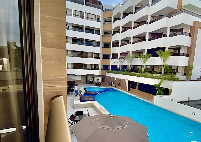 Flat with pool view and close to the sea - Image 1