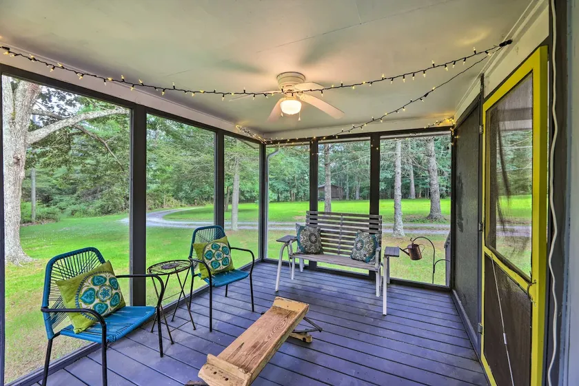 Rustic Hideaway w/ Fire Pit < 1 Mi to River! - Image 1