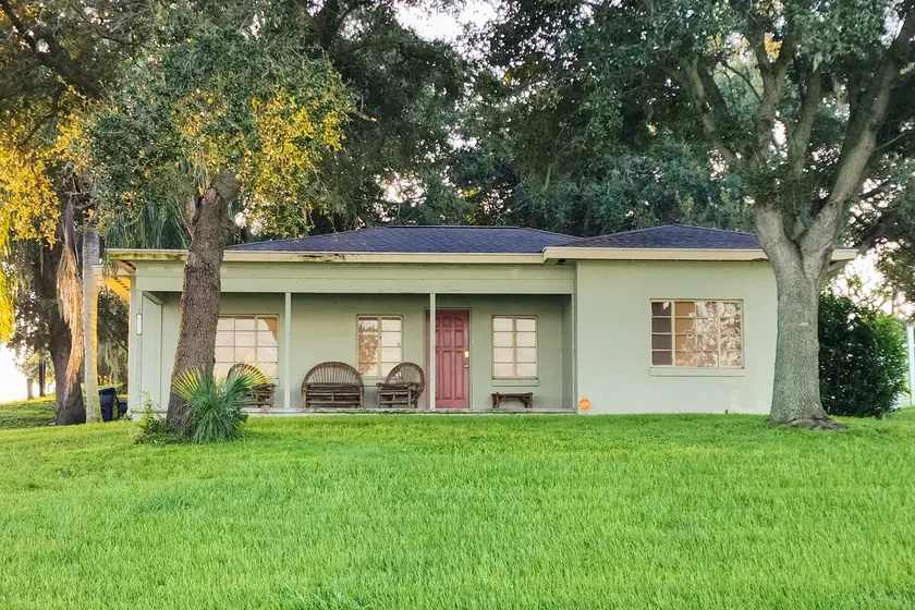 Lake Views & Private Porch: Auburndale Family Home - Image 1