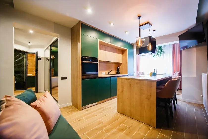 Green Velvet City Retreat - Image 1