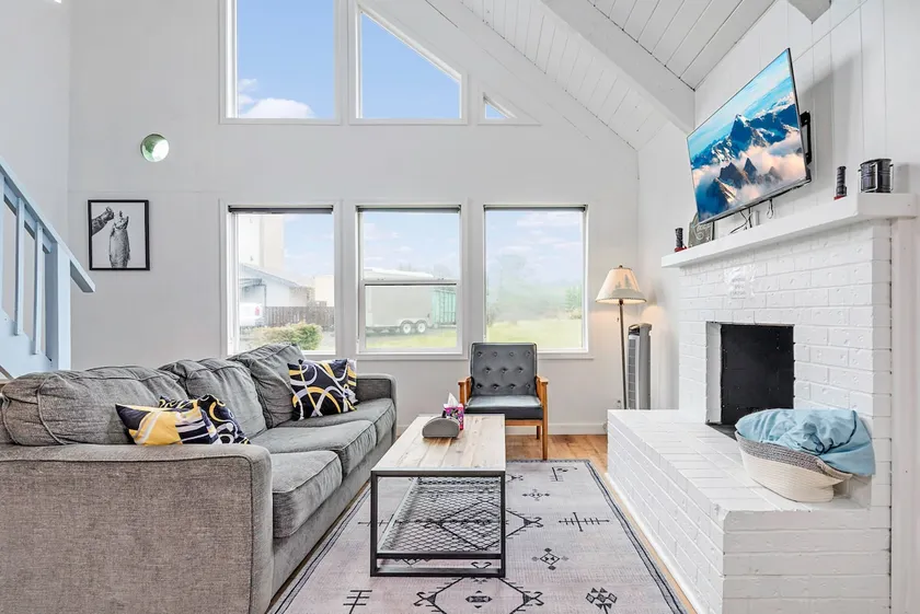 Tidal House #2 - Ocean Shores Chalet - Image 1