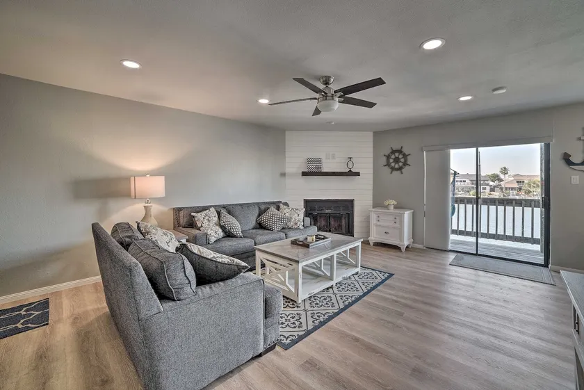 Chic Waterfront Condo w/ Private Boat Dock! - Image 1