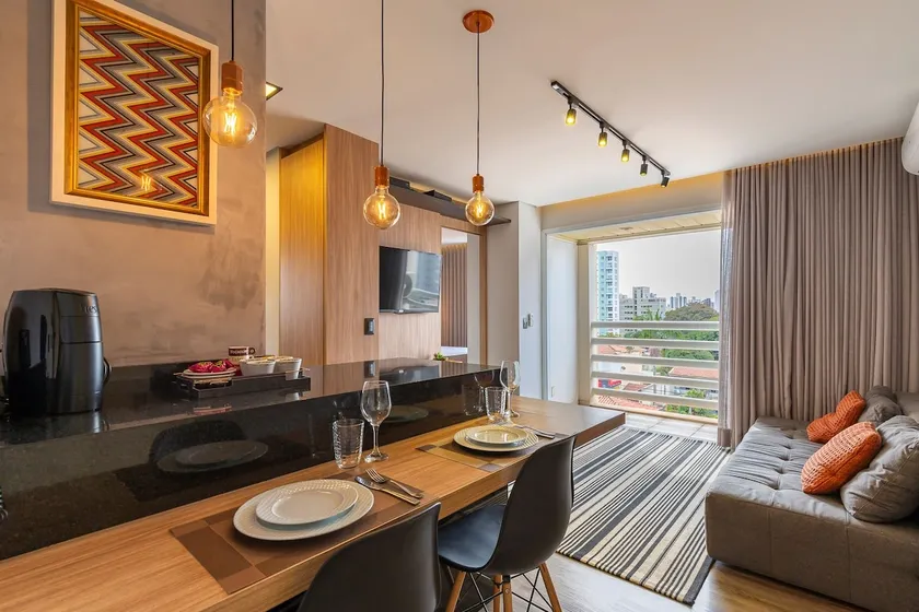 Cool and Modern - Super location in Cambuí - Image 1