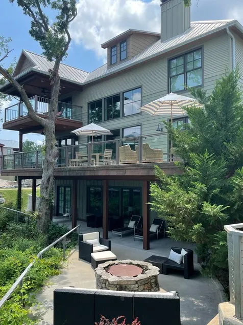 Save 15% Off 4 Night Stay! Amazing Waterfall/Lake Views! Pool, Dock! - Image 1
