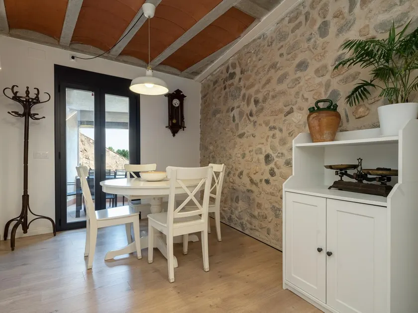 Apartment with views of the Wall at 30min Port Aventura - Image 1